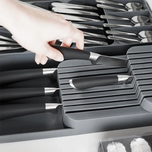 Sichere und übersichtliche Messerschlitze