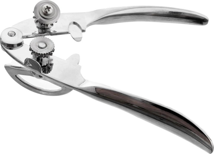 Ergonomic handles for a comfortable grip