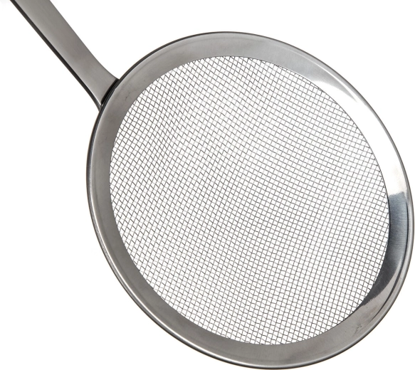 Fine mesh for precise straining