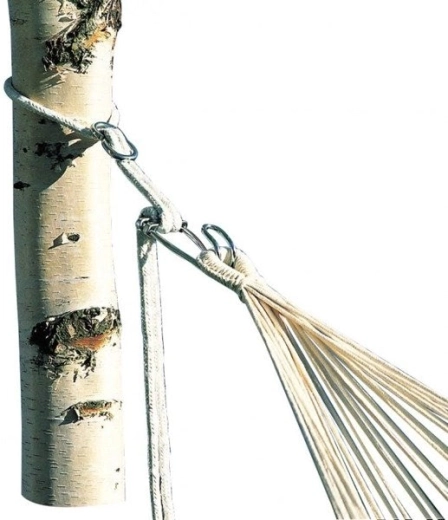 Veilige ophanging tussen bomen