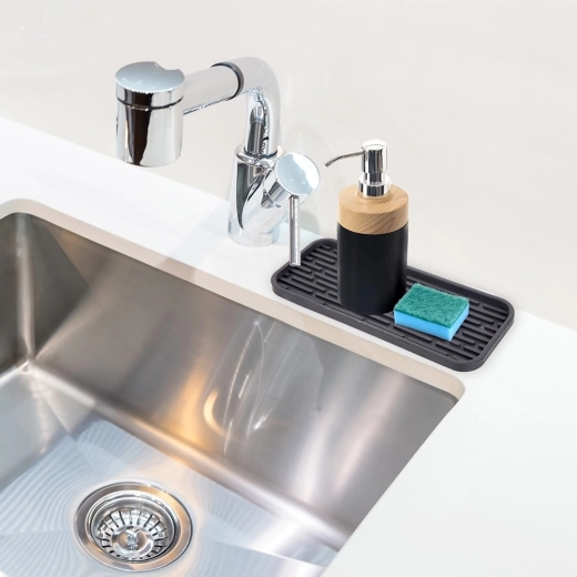 Fast water runoff and a clean work surface