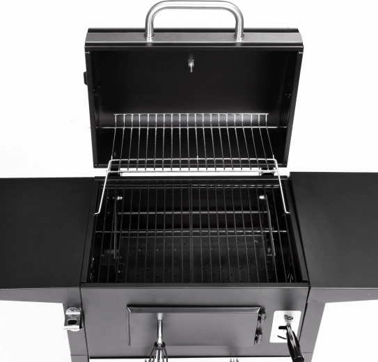 Versatile grilling with 3 levels