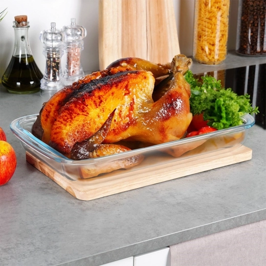 Universal use from baking to serving