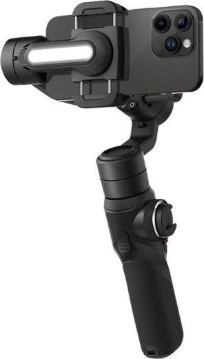 Built-in light, OLED display, and cold shoe for expanding your setup