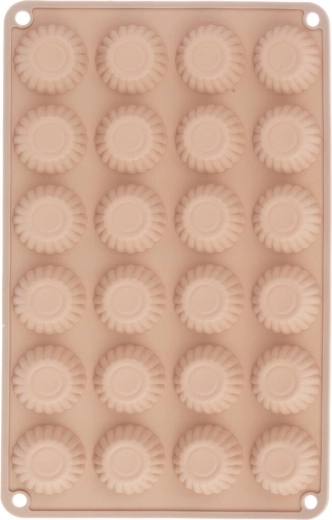 24 mini cavities for fast preparation of multiple portions