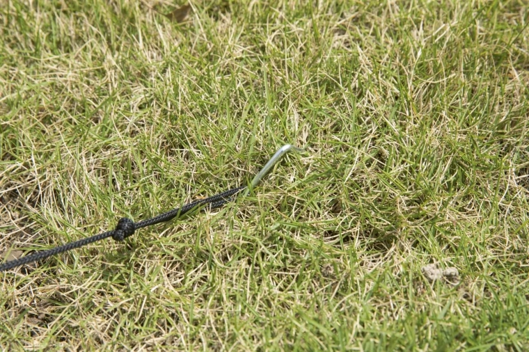 Easy and stable assembly