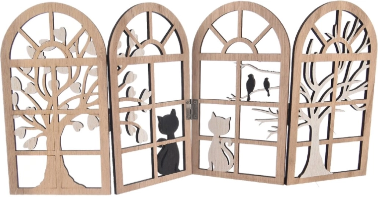Hölzerne Dekoration in Fensterform, beige