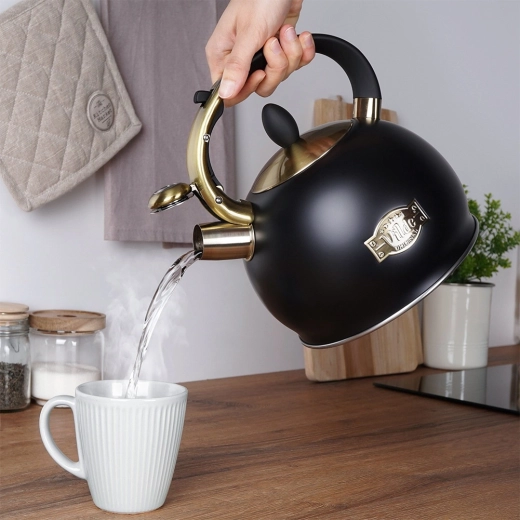 Sicheres und komfortables Ausgießen