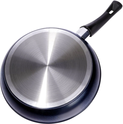 Compatible avec toutes les plaques, y compris induction