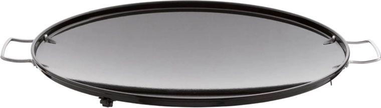 Wide cooking surface for versatile cooking