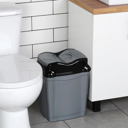 Compact dimensions for any space