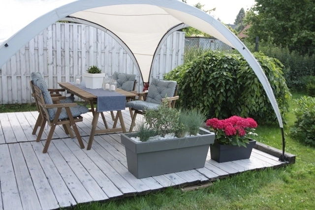 Modern anthracite design for any setting