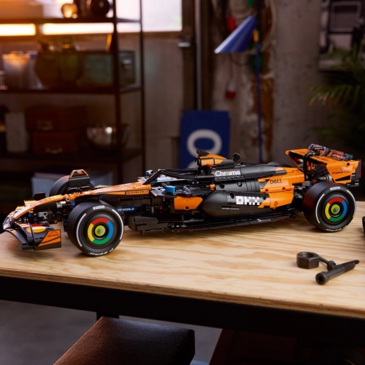 Working DRS and revealed V6 engine