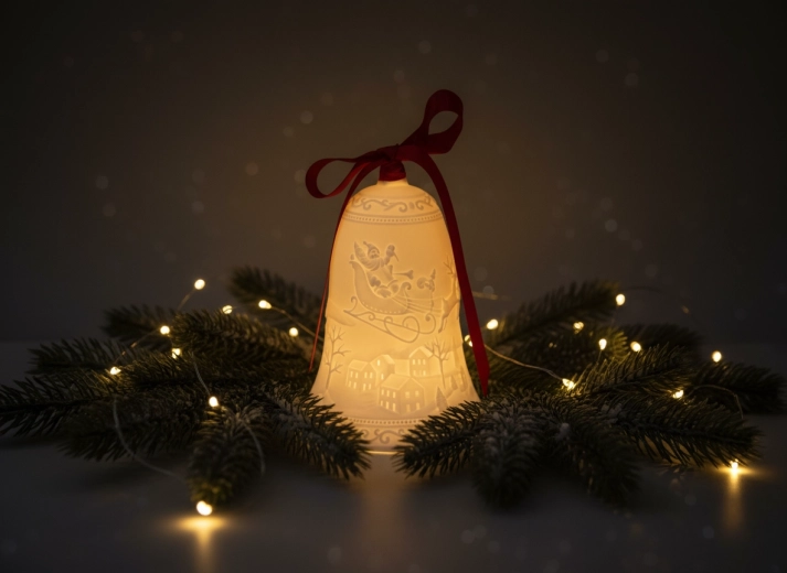 Elegant ceramic design with relief detail