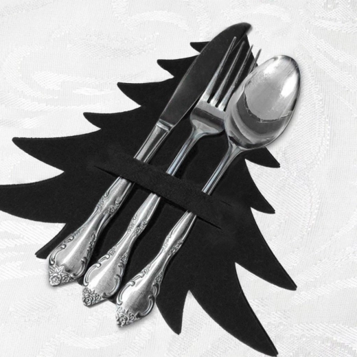 Practical cutlery holding