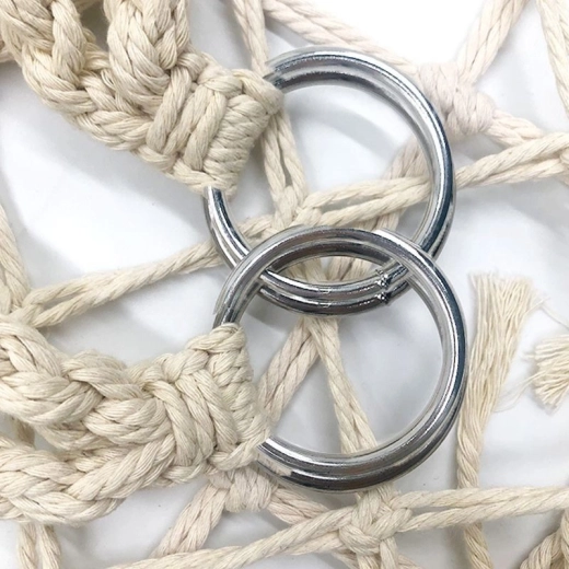 Eenvoudig ophangen met metalen ringen