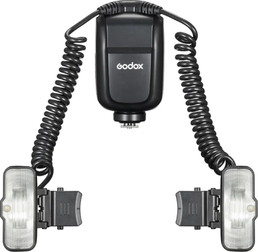 Two adjustable heads for precise illumination