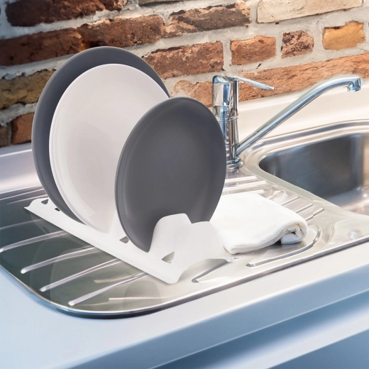 Space-saving in cabinet and drawer