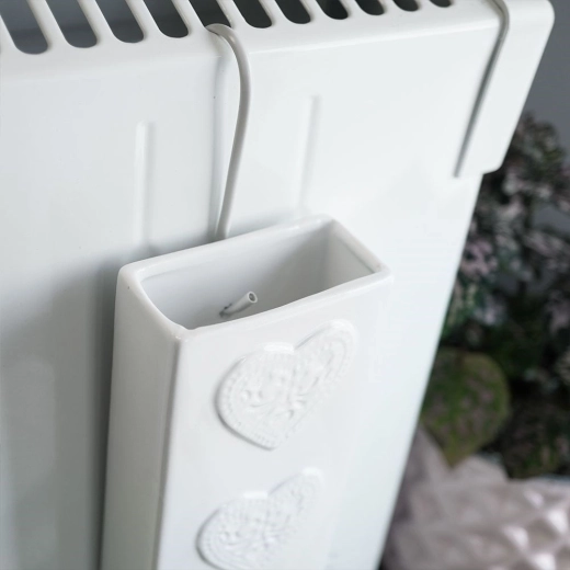 Easy tool-free hanging