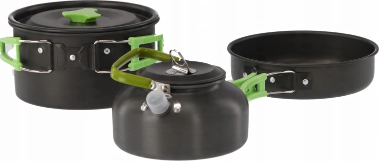 Compact set for outdoor cooking