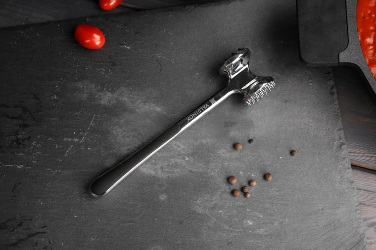 Effektives Klopfen und Zartmachen von Fleisch