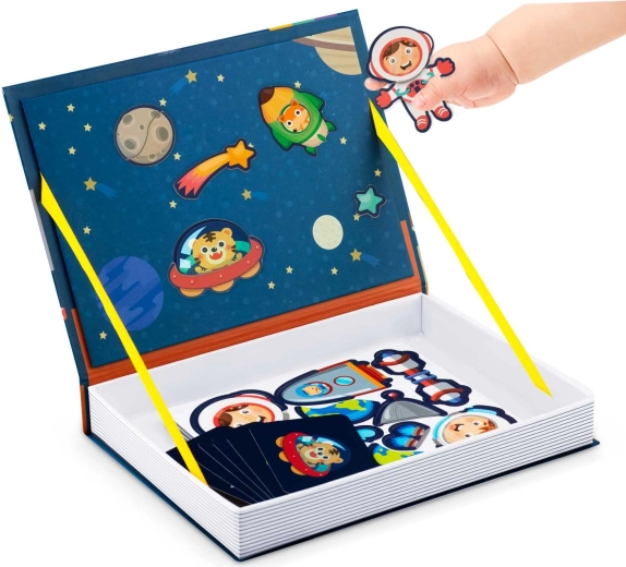 Magnetic background for quick and tidy play