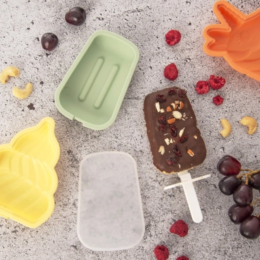 Sealing lid against spills and odors