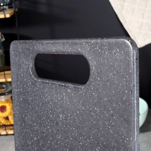 Hygienic: does not absorb odors or liquids