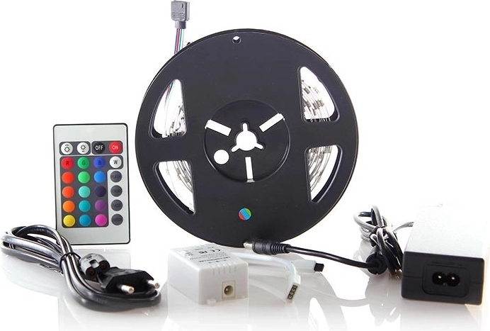 Ruban LED RGB Solight de 3 m avec télécommande et adaptateur