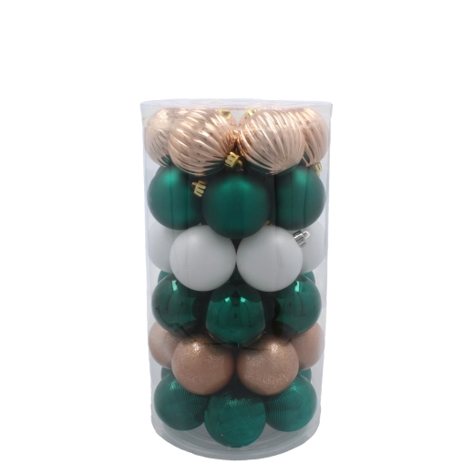 Elegant mix of finishes for a rich effect