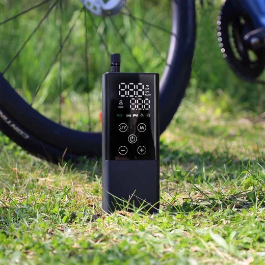 Compact design, LED light and USB‑C charging