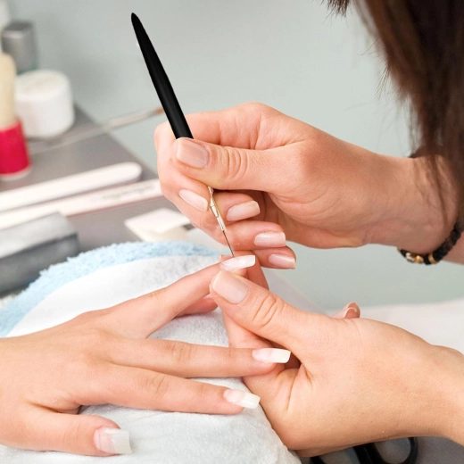 Set aus 5 dünnen Nail-Art-Pinseln