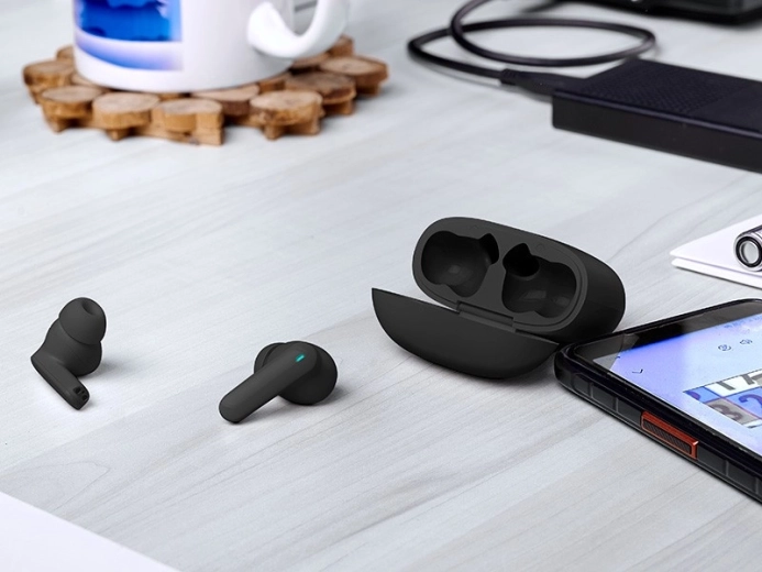 Stable Bluetooth 5.3 and long battery life