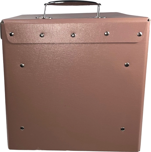 Structure résistante avec rivets en acier