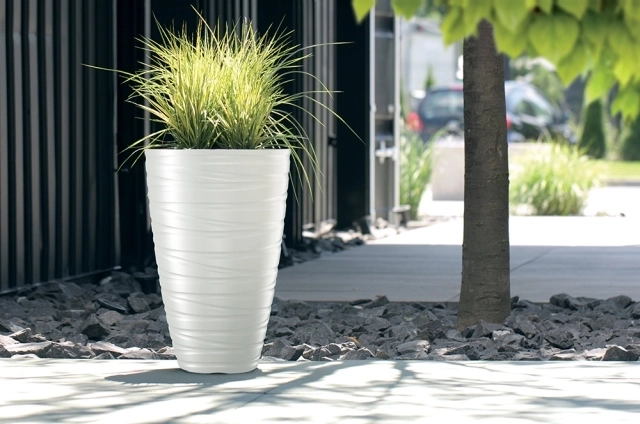 Modern ribbed design for indoors and outdoors