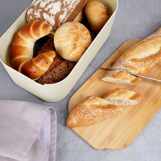 Houdt brood en gebak overzichtelijk opgeborgen