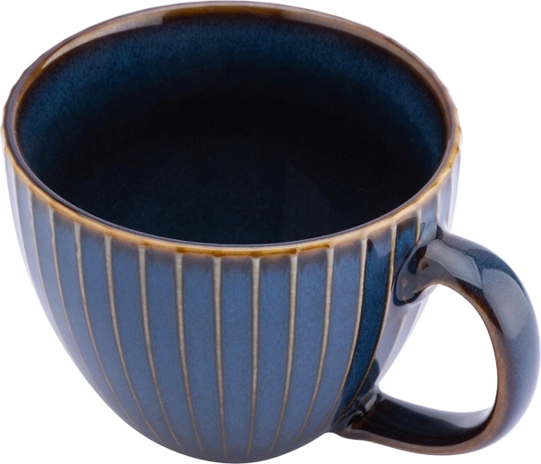 Striped texture and comfortable handle