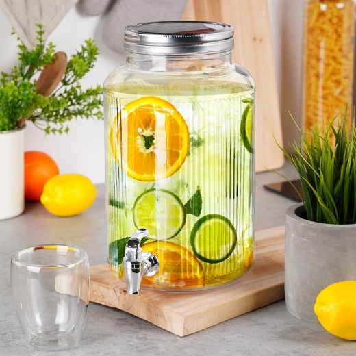 Large capacity and easy serving