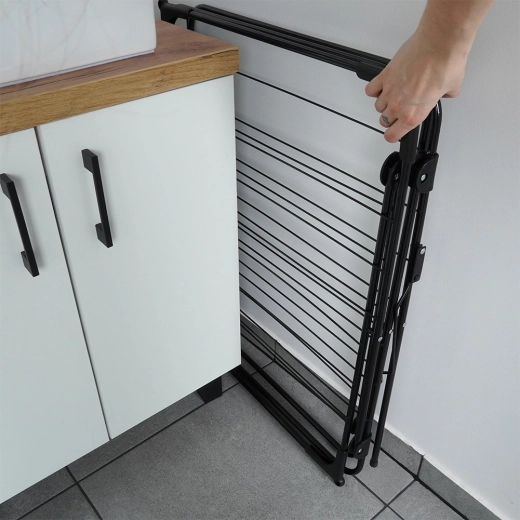 Klappt sich platzsparend zusammen