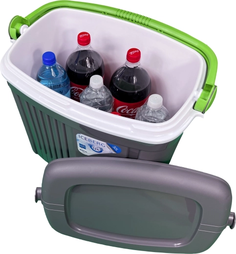 Großes Volumen und Platz für 2-l-Flaschen im Stand