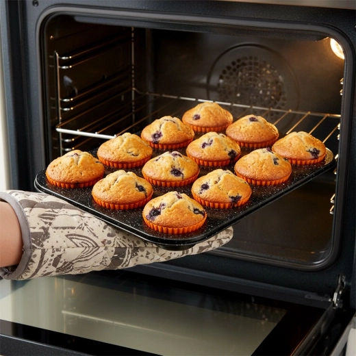 Moule métallique stable pour une cuisson uniforme