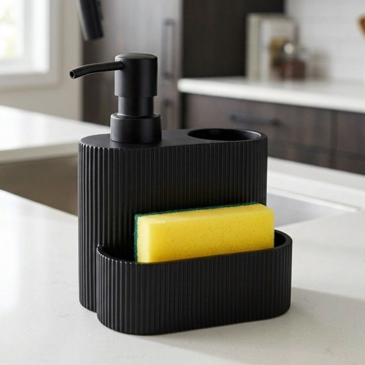 Dispenser en organizer bij de spoelbak in één