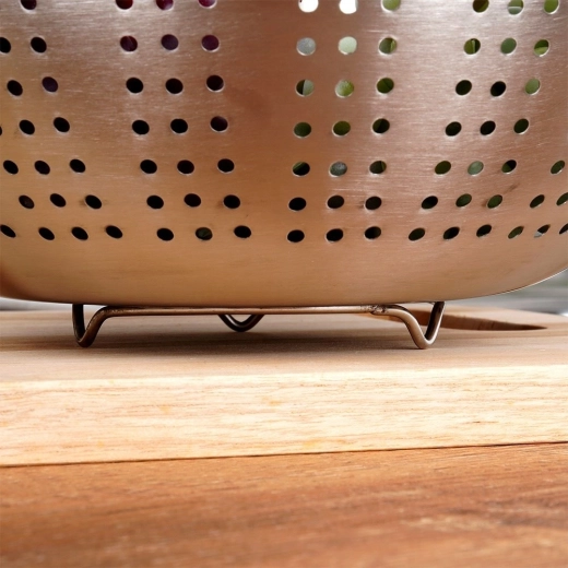 Pieds stables pour un égouttage hygiénique