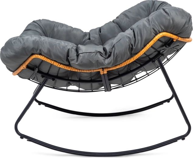 Gentle rocking for everyday relaxation