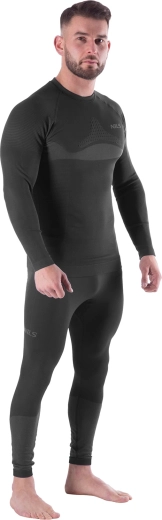 Efficient moisture wicking and quick-drying material