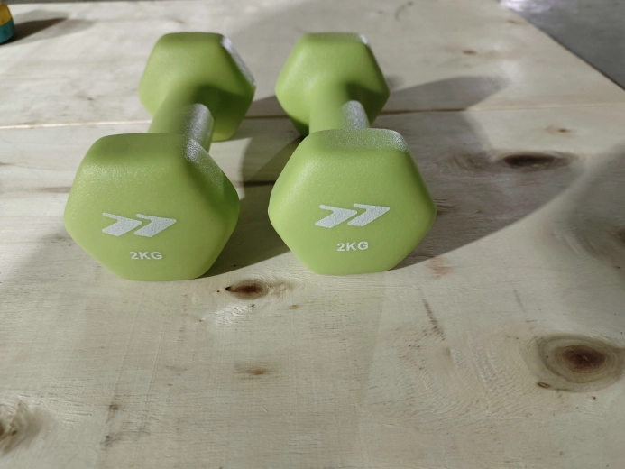 Haltères en néoprène EasyLift 2 kg (2 pièces)
