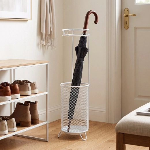 Catches dripping water and protects the floor
