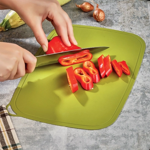 Clean and protected work surface