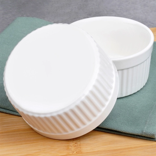 Elegantes Rippdesign und stapelbar