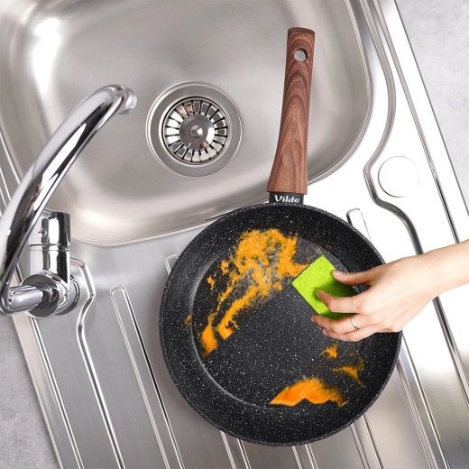 Easy cleaning and maintenance